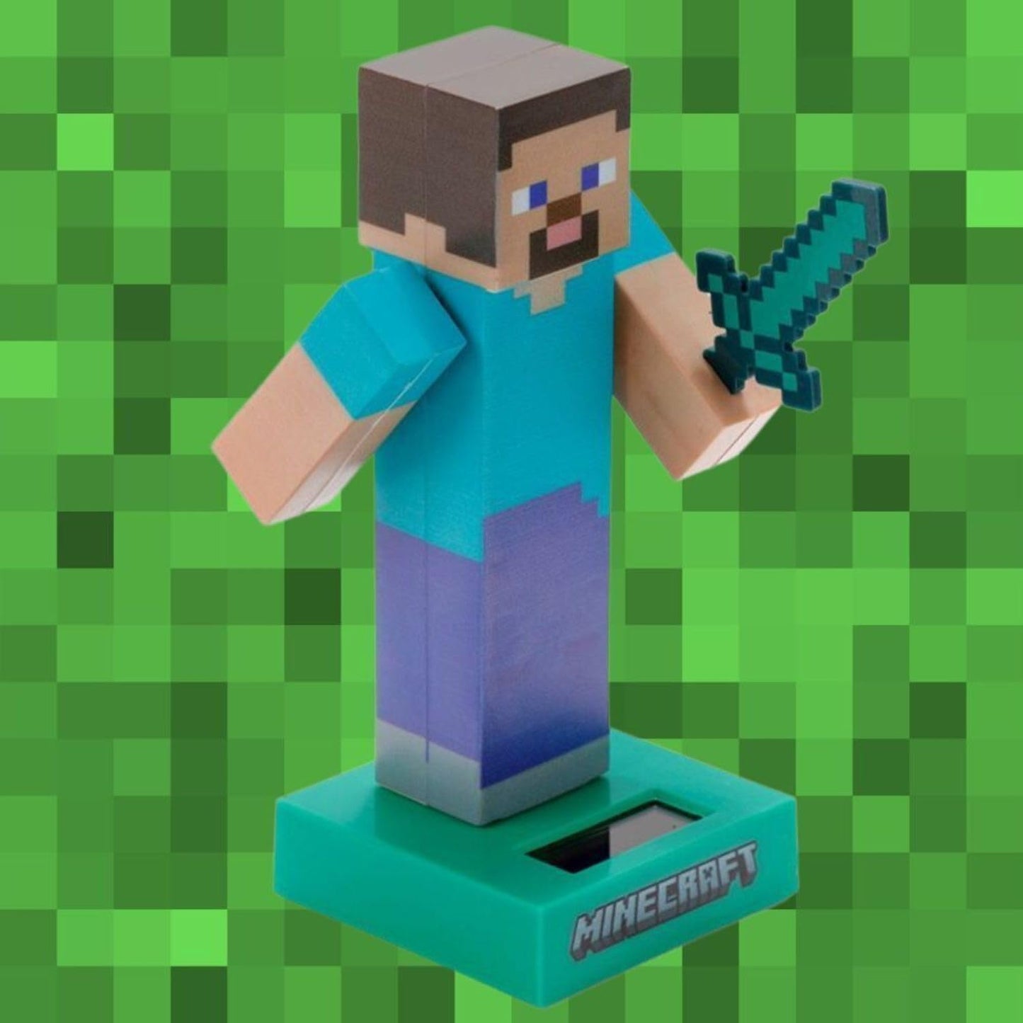 Puckator Minecraft Steve Solar Pal - Home Office Table Desk Dashboard Car Decor Decoration - Gift Ideas - Gifts For Teenage Old Boy Girl Dad Mums - Powered KIds Toys Toy Figure Figures