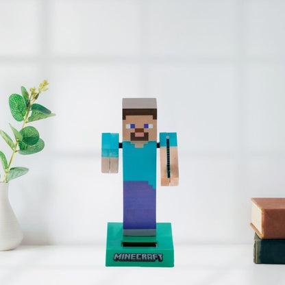 Puckator Minecraft Steve Solar Pal - Home Office Table Desk Dashboard Car Decor Decoration - Gift Ideas - Gifts For Teenage Old Boy Girl Dad Mums - Powered KIds Toys Toy Figure Figures
